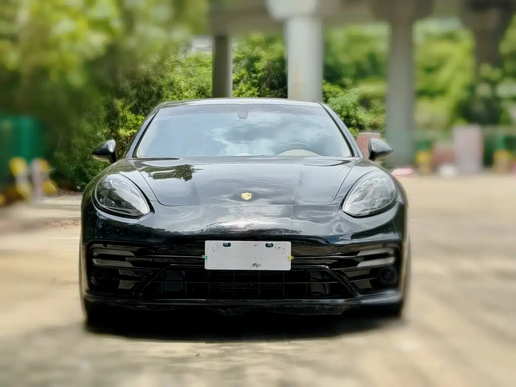 Porsche Panamera 2010 Panamera S 4.8L