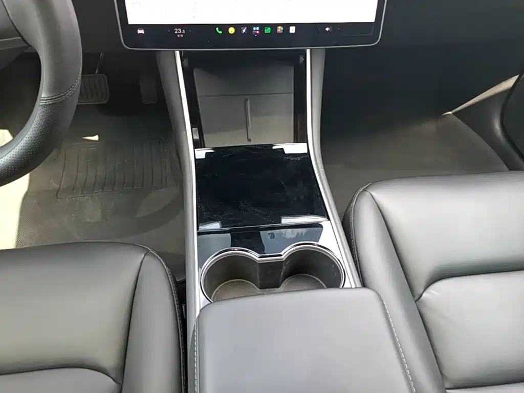 Tesla Model 3 — миниатюра 14