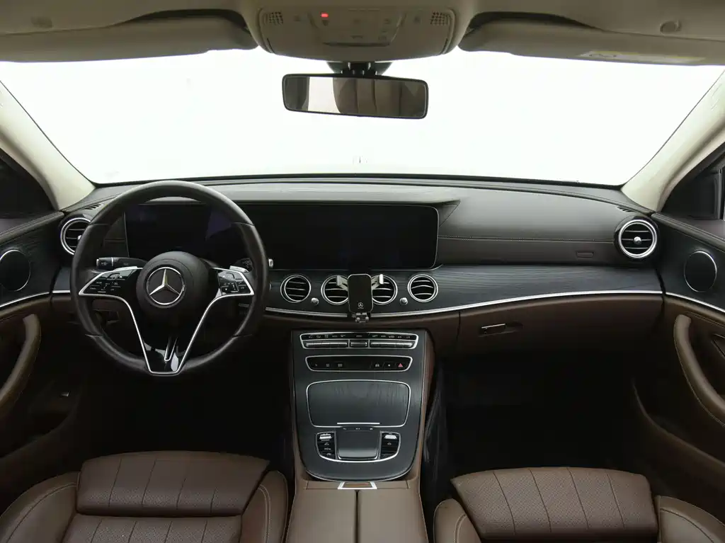 Mercedes-Benz E-Class E 2023 E 260 L