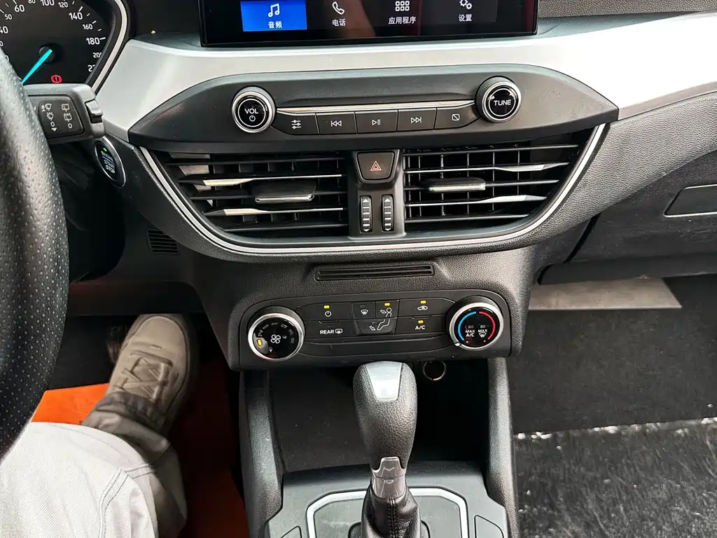 Ford Focus — миниатюра 14