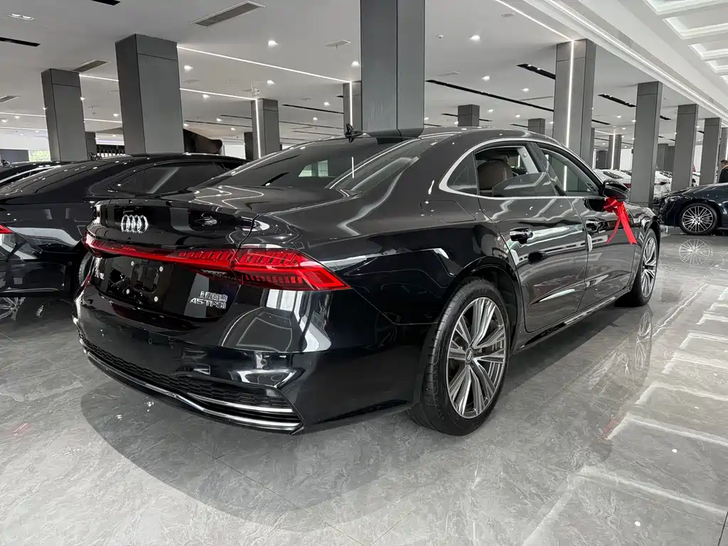 Audi A7L 2024 — фото 8