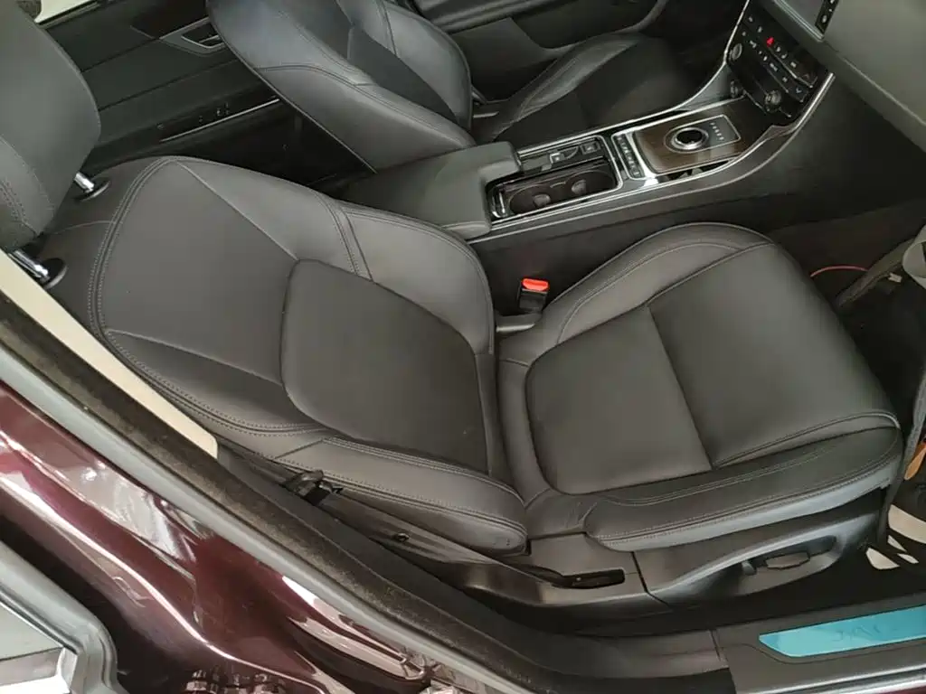 Jaguar XFL — миниатюра 25