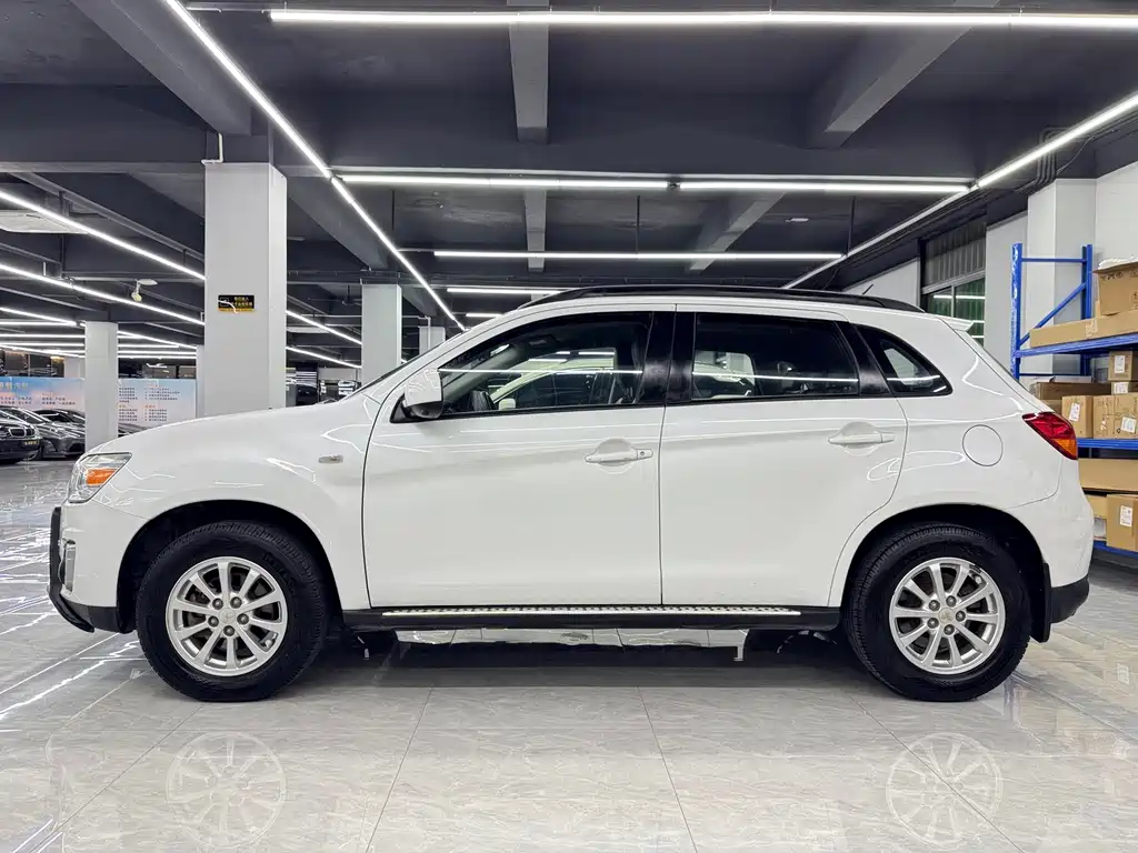 Mitsubishi ASX — миниатюра 6