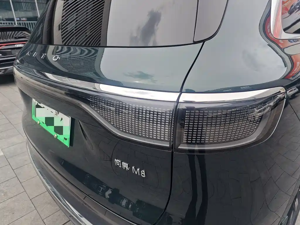 Aito M8 2025 Max+ 53.4kWh 6 мест (192 )