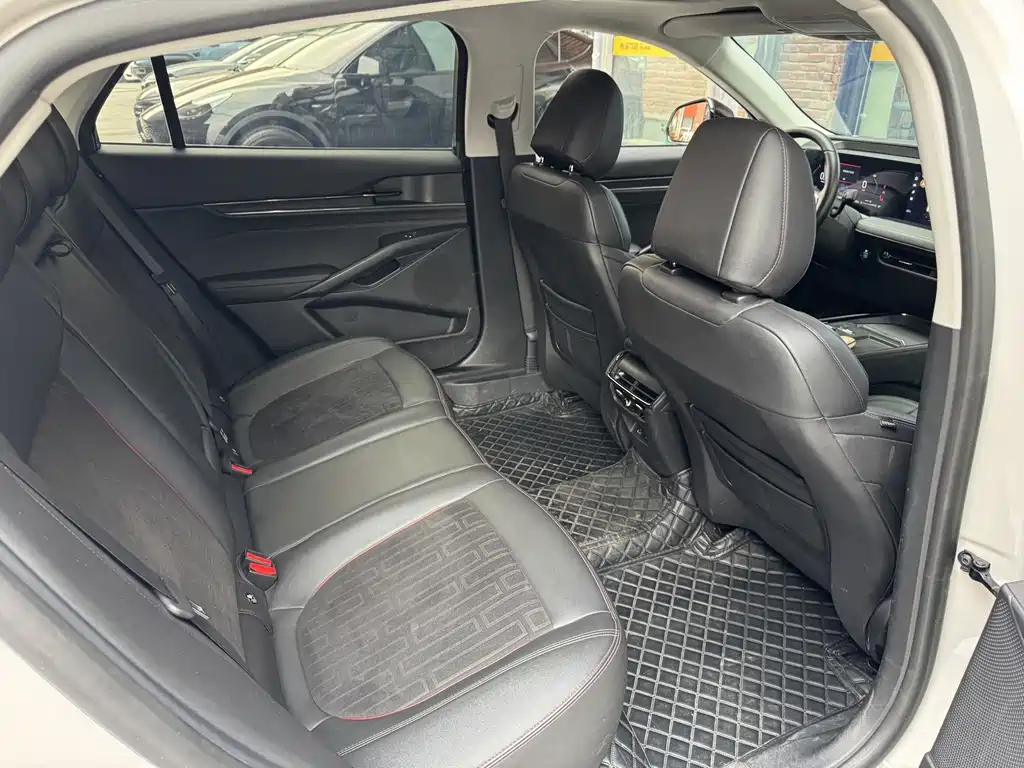 Ford Mondeo — миниатюра 19