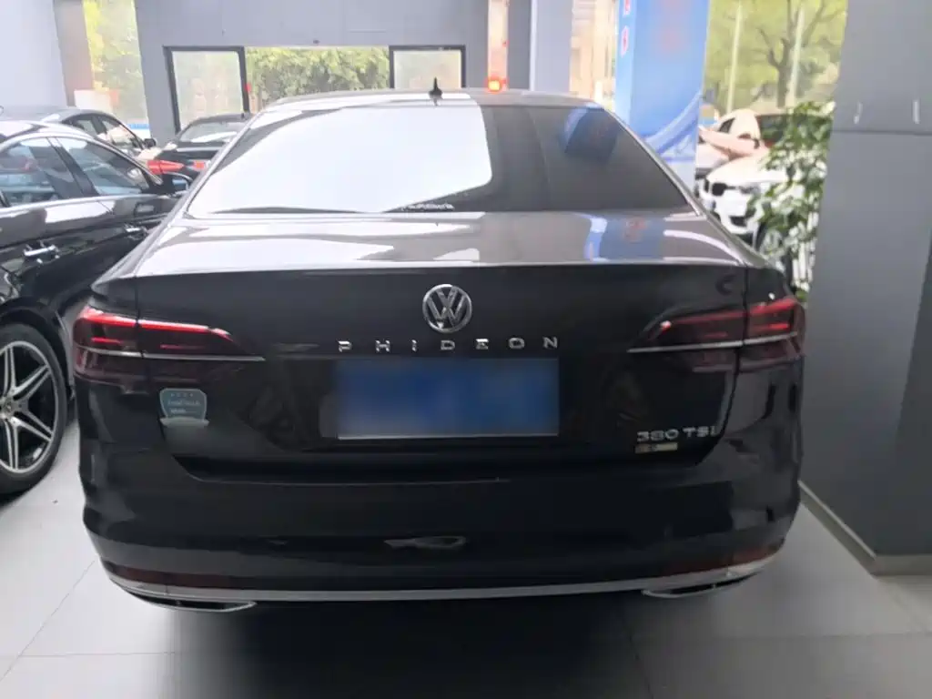 Volkswagen Phideon — миниатюра 6