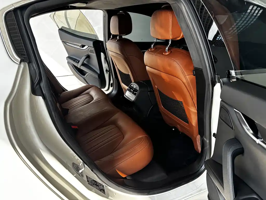 Maserati Ghibli — миниатюра 24
