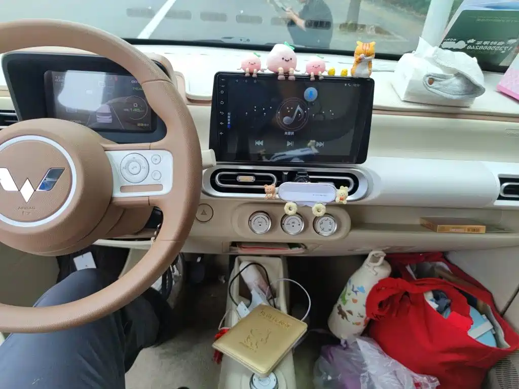 Wuling MINIEV — миниатюра 9