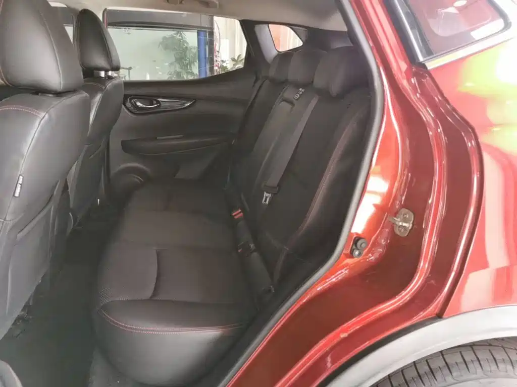 Nissan Qashqai — миниатюра 17