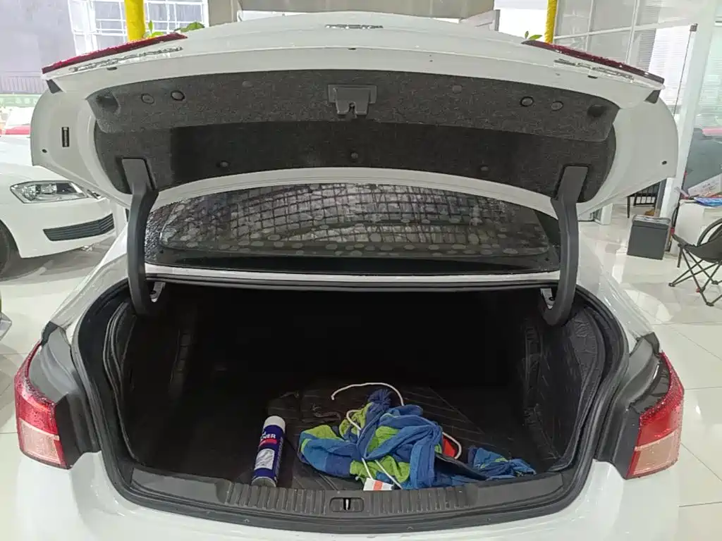 Buick Verano — миниатюра 19