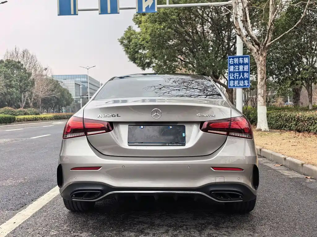 MERCEDES-BENZ A CLASS