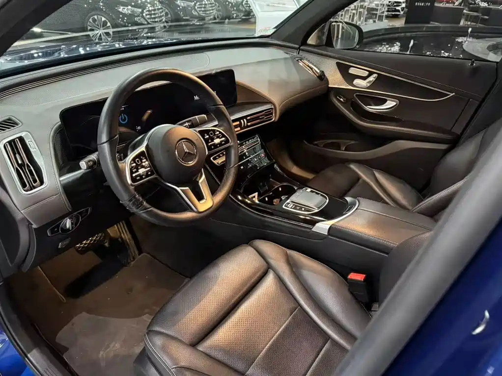 Mercedes-Benz EQC — миниатюра 9