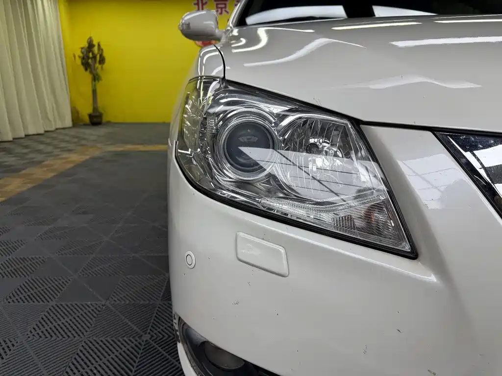 Toyota Camry — миниатюра 7