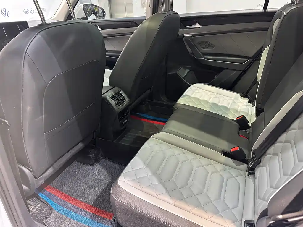 Volkswagen Tayron 2023 280TSI Luxury Plus