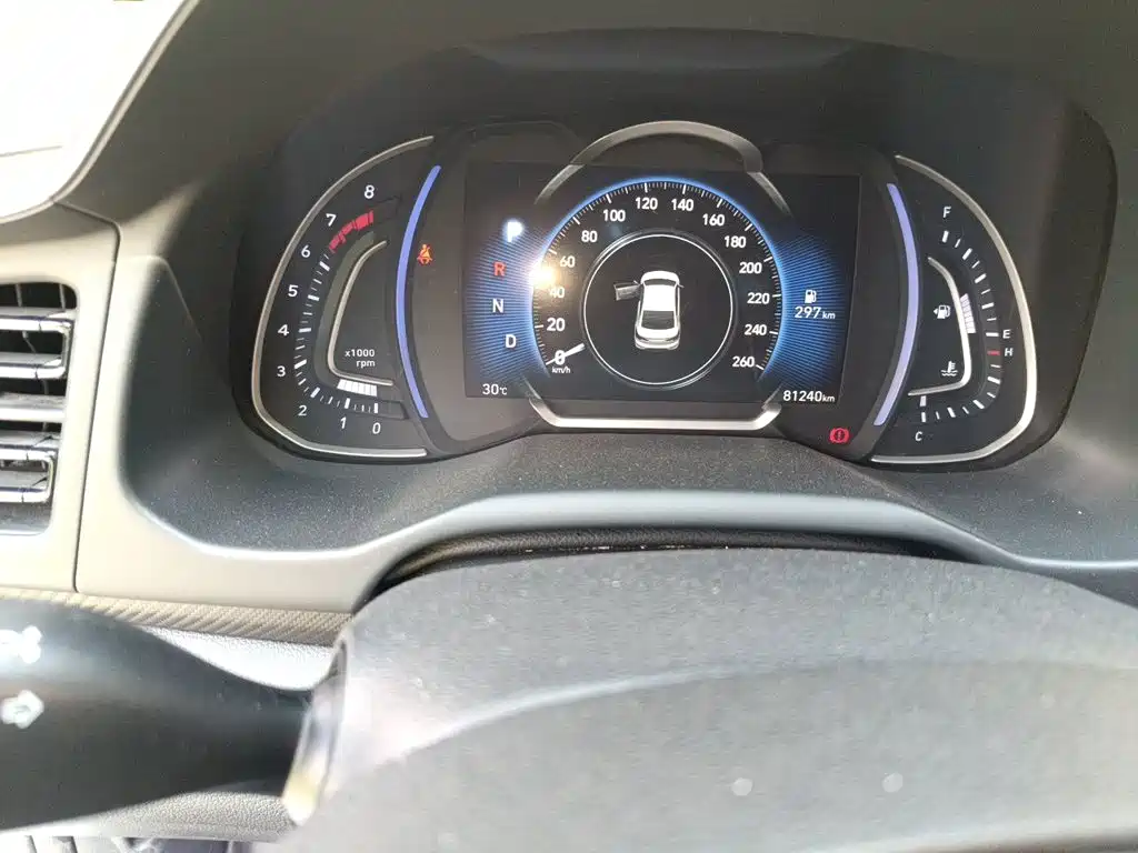 Hyundai Elantra — миниатюра 5