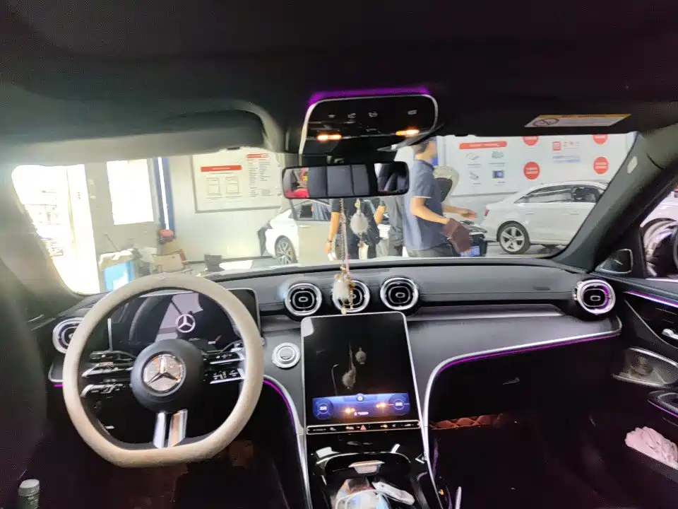 Mercedes-Benz C-Class — миниатюра 4