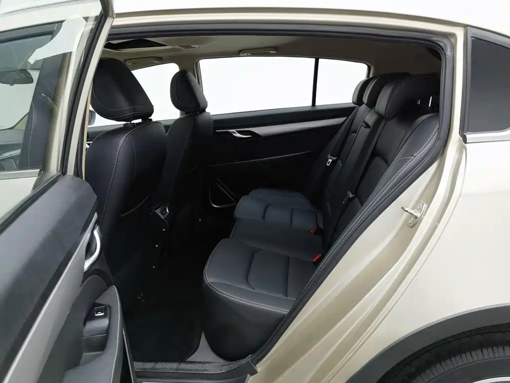 Geely Vision S1 — миниатюра 15