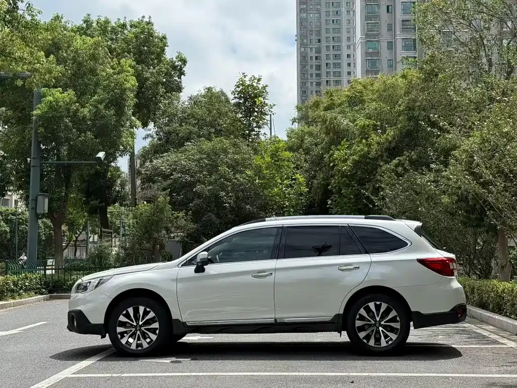 Subaru Outback — миниатюра 4
