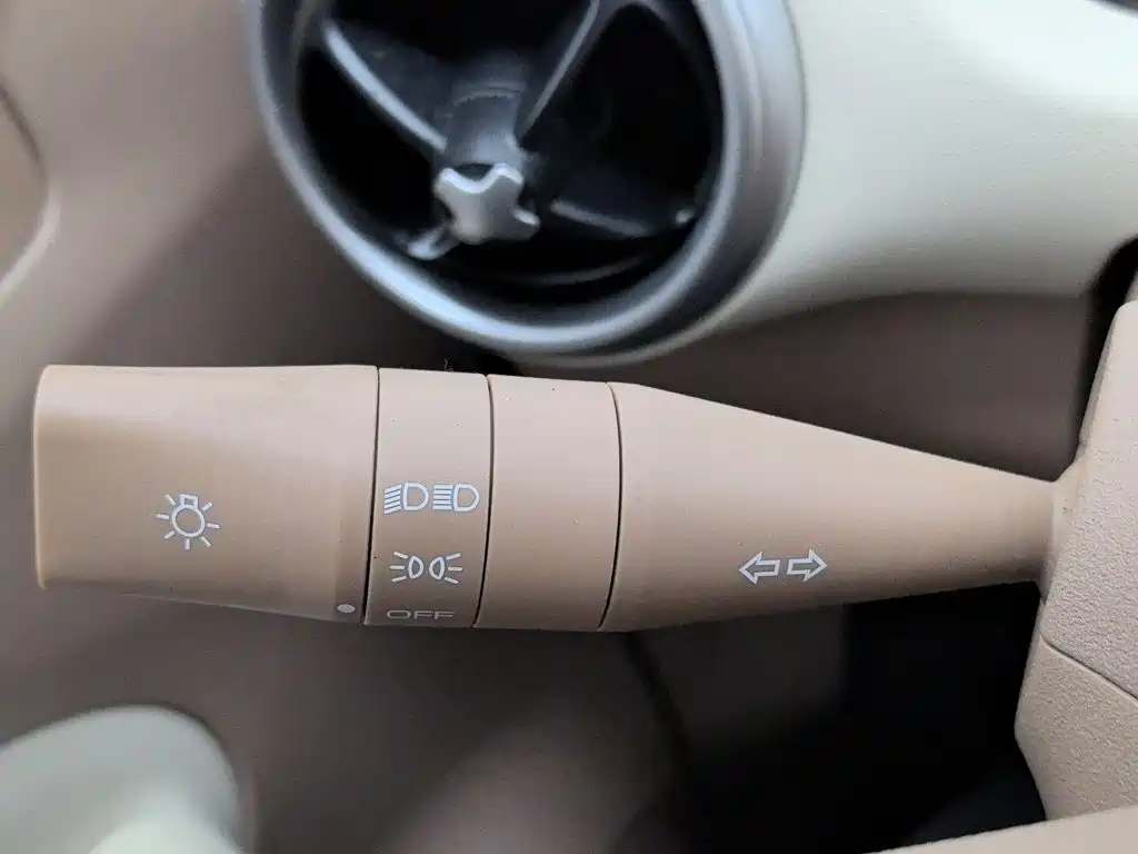 Wuling MINIEV — миниатюра 21