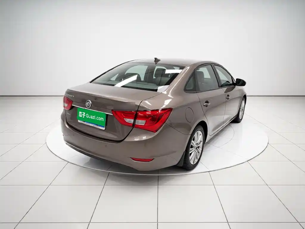 Buick Excelle — миниатюра 6