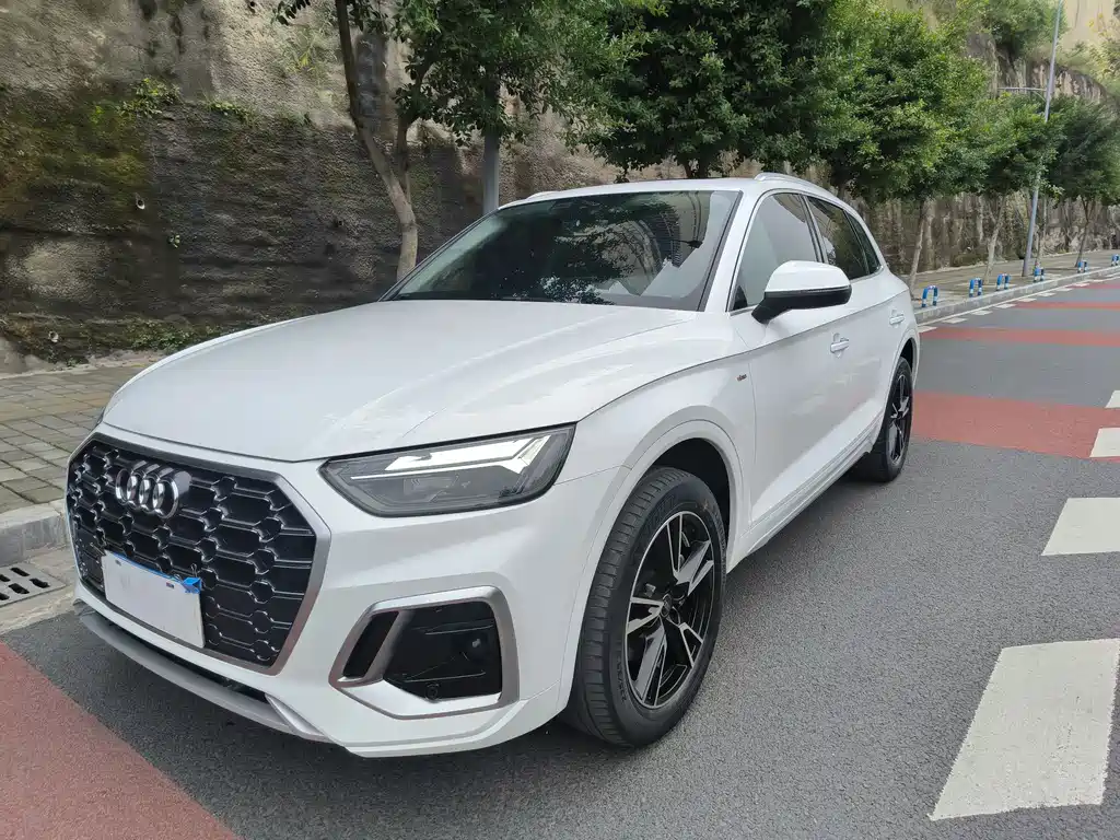 Audi Q5L 2022