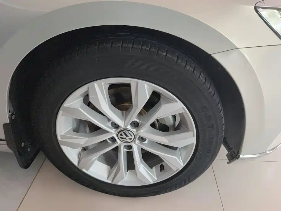 Volkswagen Magotan — миниатюра 6
