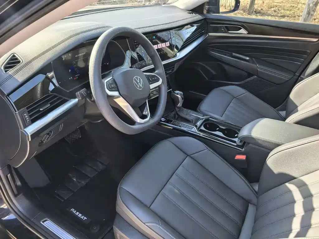 Volkswagen Passat 2025 430PHEV