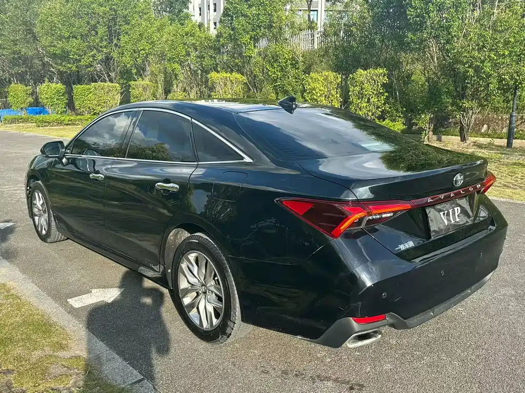 Toyota Avalon — миниатюра 7