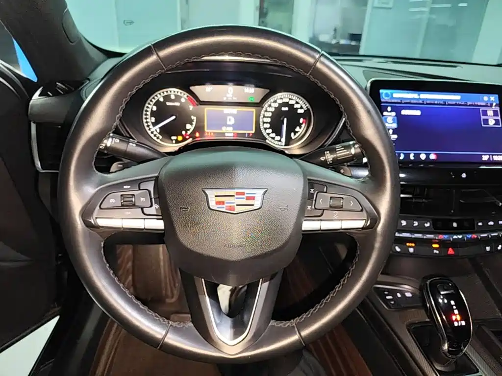 Cadillac CT5 2022 — фото 10