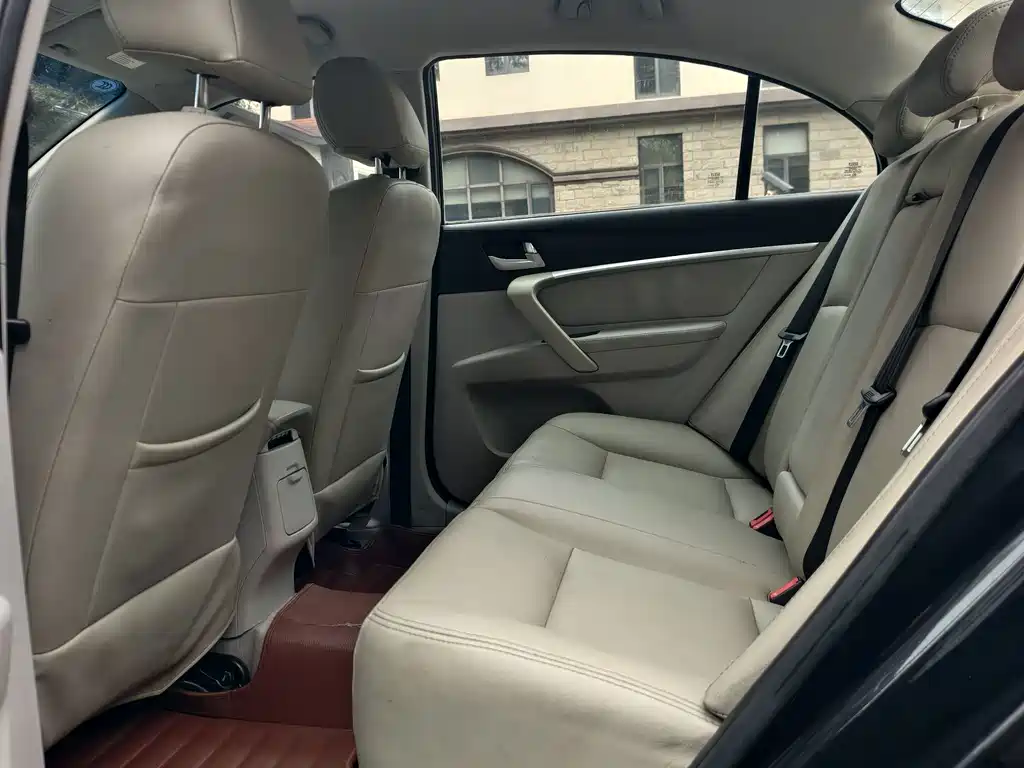 Geely Emgrand — миниатюра 4