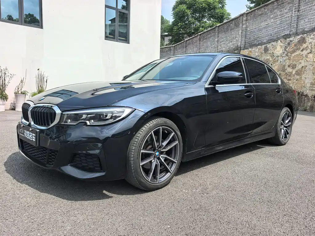 BMW 3 Series 2022
