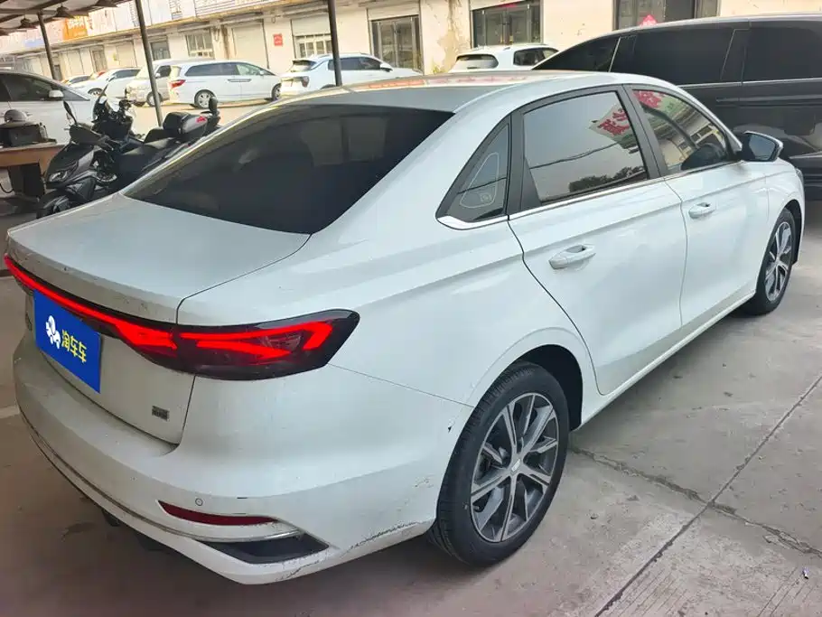 Geely Emgrand — миниатюра 3