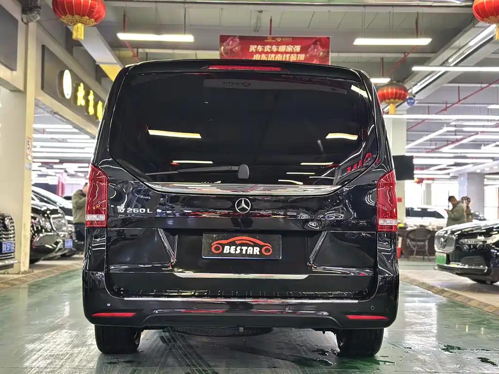 MERCEDES-BENZ V CLASS