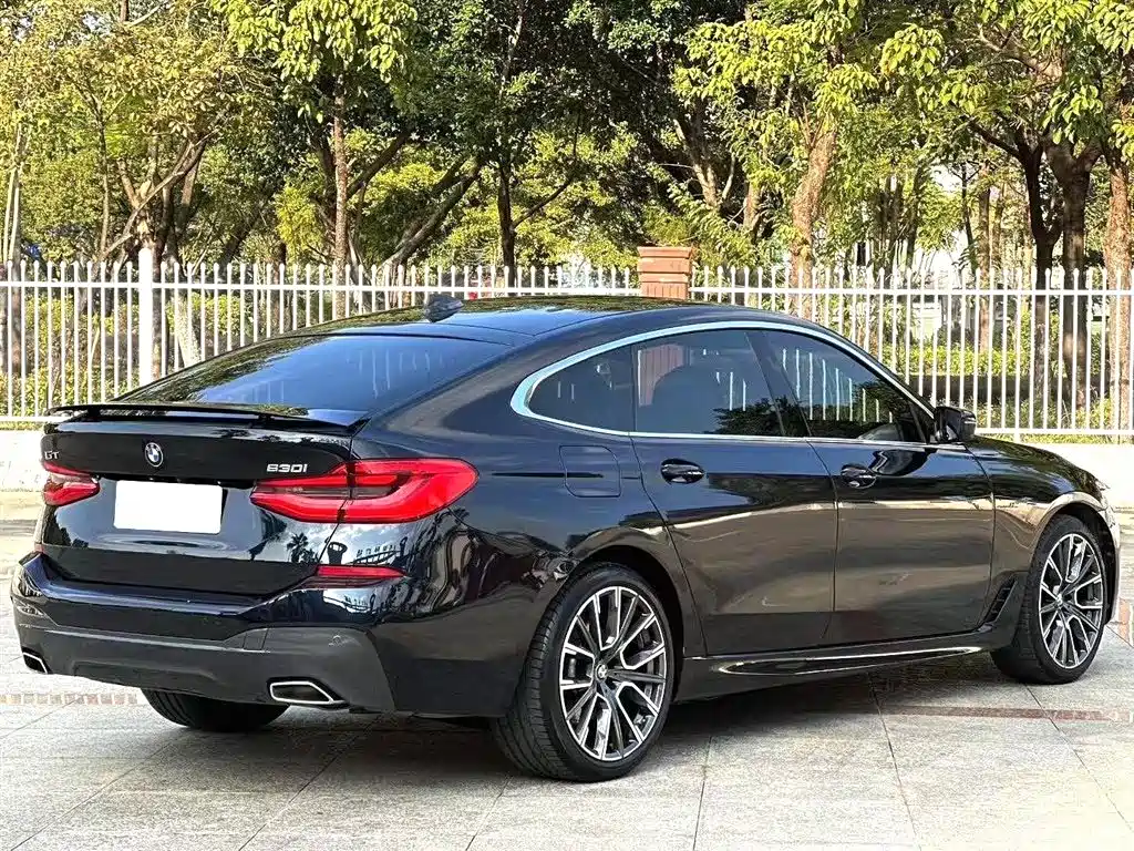 BMW 6 SERIES GT
