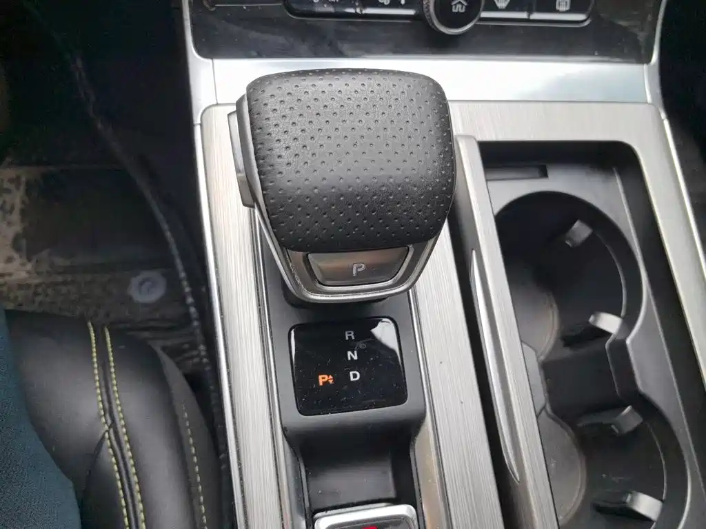 Roewe RX5 New Energy — миниатюра 15