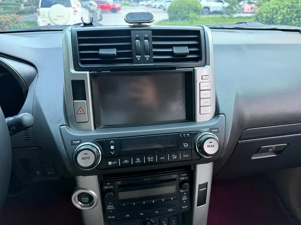 Toyota Prado — миниатюра 4