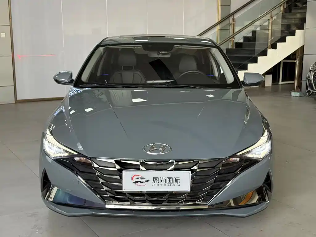Hyundai Elantra 2022 — фото 2