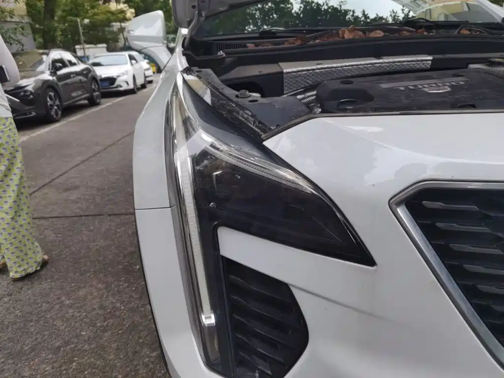 Cadillac XT4 — миниатюра 7