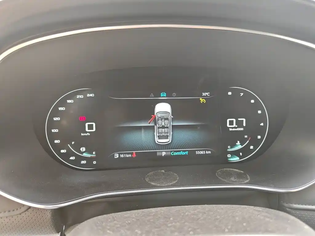 Roewe RX5 MAX — миниатюра 12