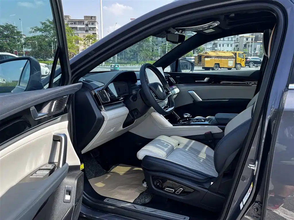 BYD Tang New Energy — миниатюра 9