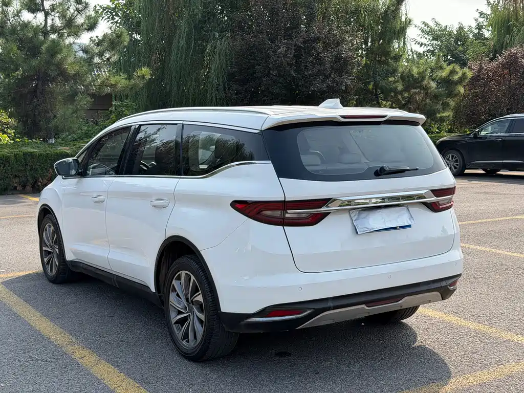 Geely Jia Ji — миниатюра 5