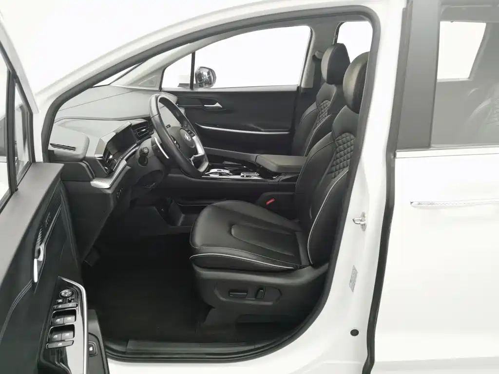 Hyundai Custo — миниатюра 10
