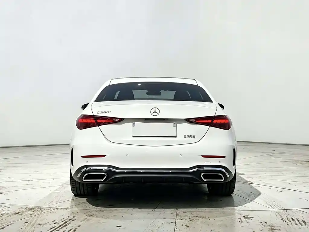 Mercedes-Benz C-Class — миниатюра 8