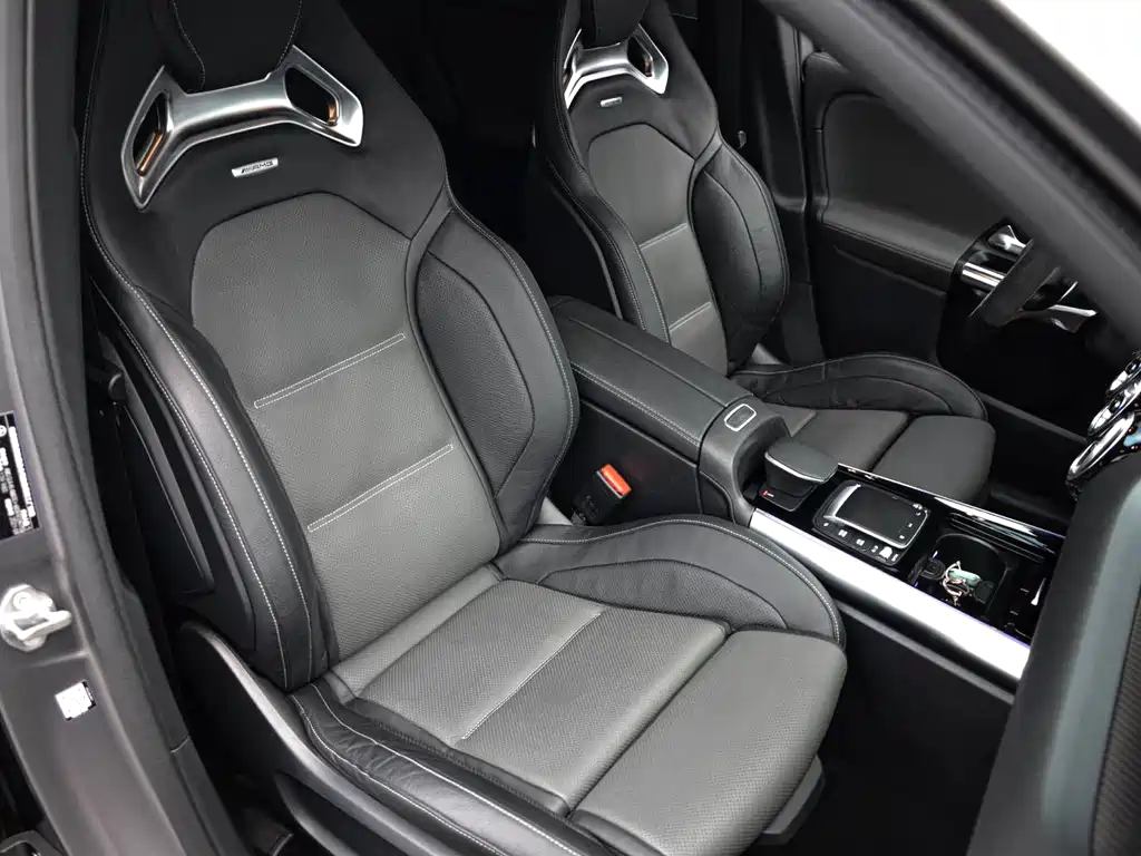 MERCEDES-BENZ GLA AMG