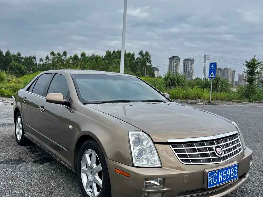 Cadillac SLS