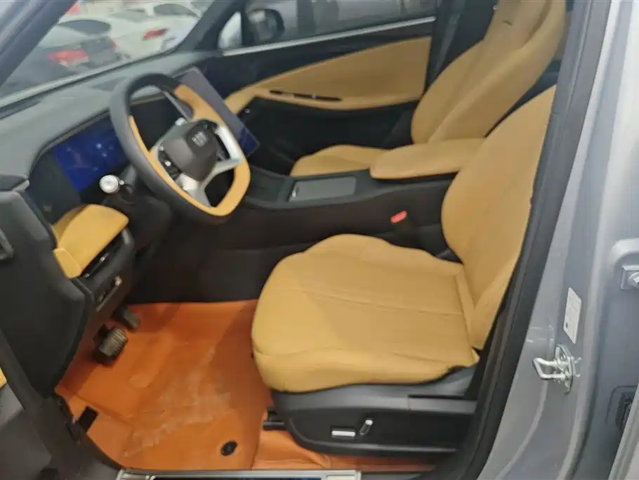 GEELY GALAXY GALAXY L7