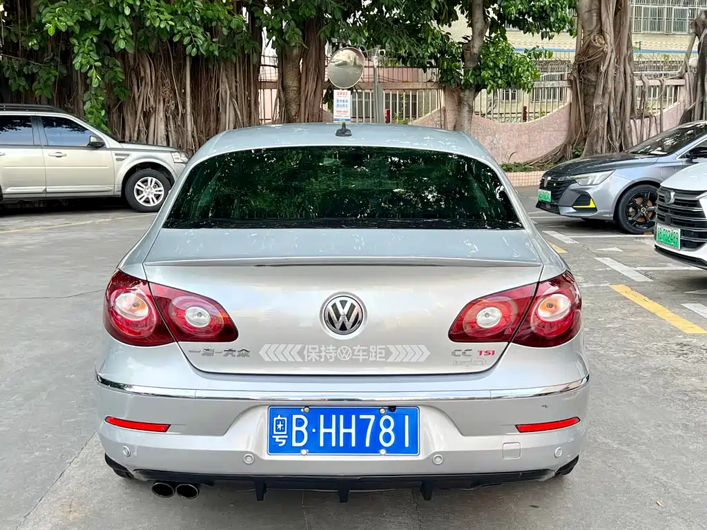 Volkswagen FAW - Passat CC CC 2011 2.0TSI Luxury