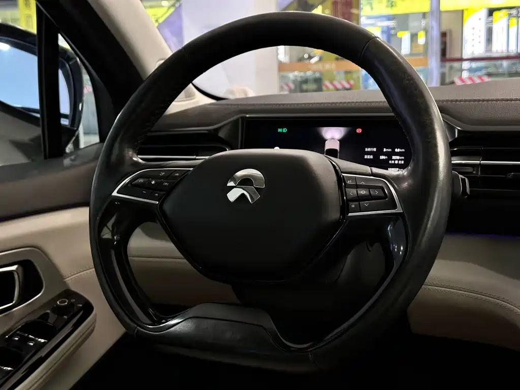 NIO ES8 — миниатюра 14