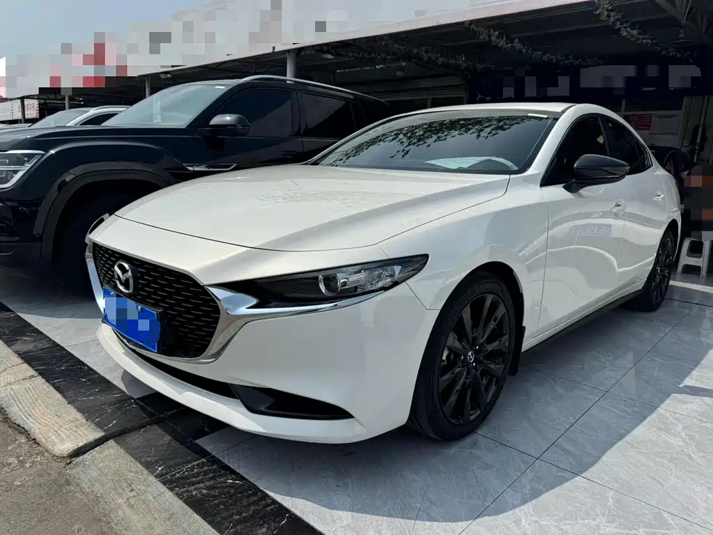 Mazda 3 Axela 2023