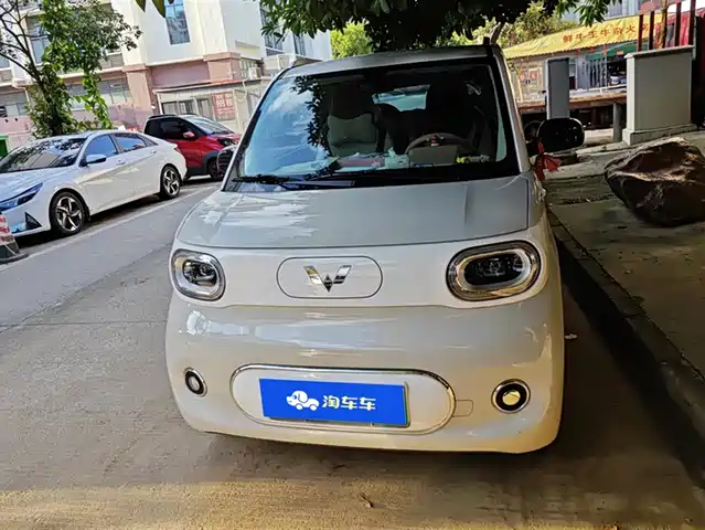 WULING AUTOMOBILE HONGGUANG MINIEV 2024